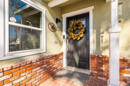 6019 Hersholt Ave, Lakewood, CA 90712-1343