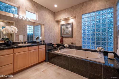 6256 Amber Sun Dr, Scottsdale AZ 85266-7035 exterior