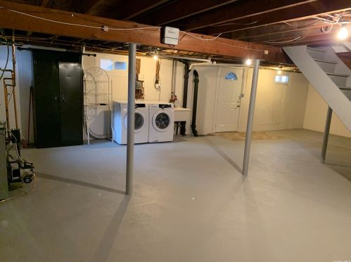 95 Franklin Ave, Elwood NY  11731-2335 exterior