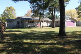 210 Maple St, Peplin, WI 54455-1922