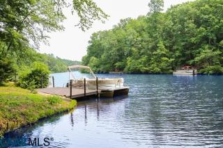 30 Possum Ln, Bybee, VA 22963-3222