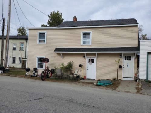 8 Wall St, Unity NH  03743-2750 exterior