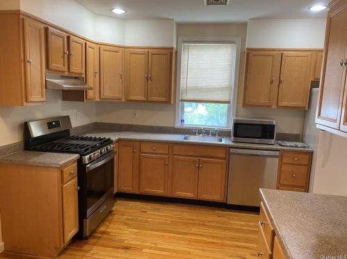 27 President St, New Rochelle NY  10801-1810 exterior