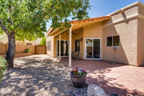 3940 Vine Tree Pl, Tucson, AZ 85719-1400