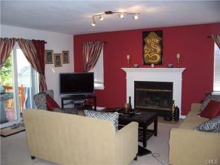3 Budd Cir, Huntington CT  06484-6800 exterior