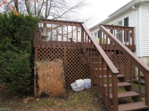 152 Pequannock St, Dover NJ 07801-3594 exterior