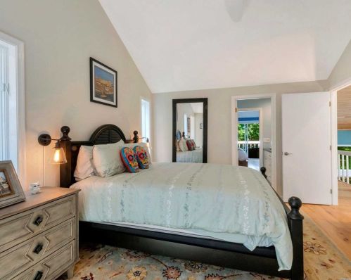 400 Windjammer Dr, Southold NY  11971-2217 exterior