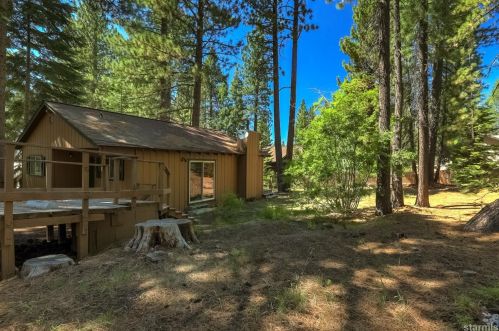 1672 Semat St, South Lake Tahoe, CA 96150-5914