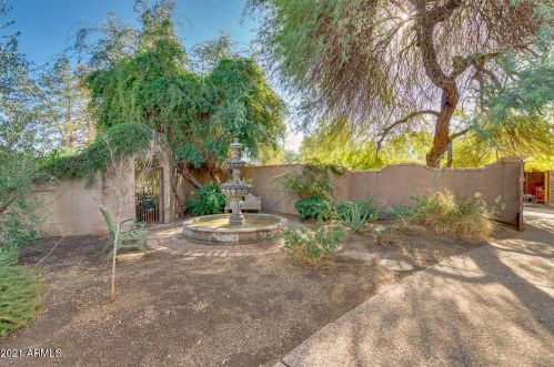 7125 Paradise Dr, Scottsdale AZ 85254-4735 exterior