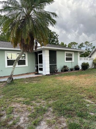 2540 55th St, Naples, FL 34116-5524