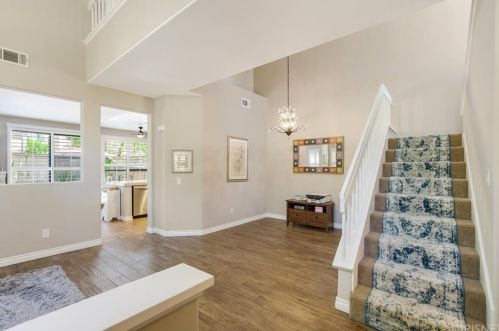 372 Turin St, Calabasas CA  91377-5527 exterior