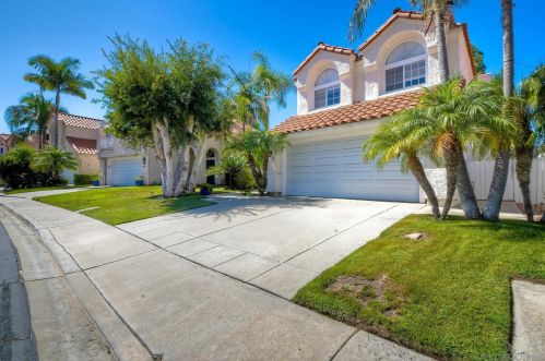 1455 Portofino Dr, Vista, CA 92081-5308