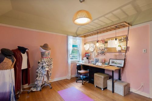 1003 Sylvan Ave, Milwaukee WI 53217-5355 exterior