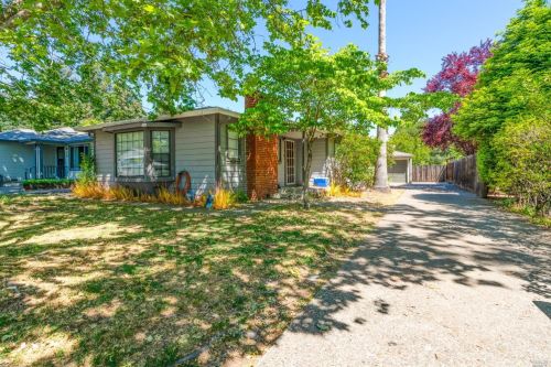 344 Washington Ave, Ukiah, CA 95482-6323