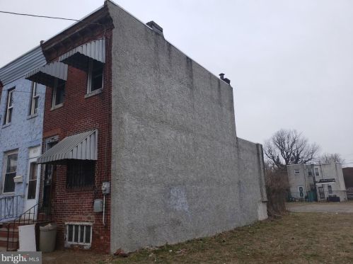 839 Spruce St, Camden, NJ 08103-2520