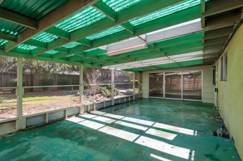 10165 La Gloria Way, Rancho Cordova CA  95670-3163 exterior