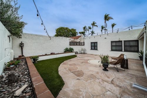 3017 Goldsmith St, San Diego CA  92106-1416 exterior