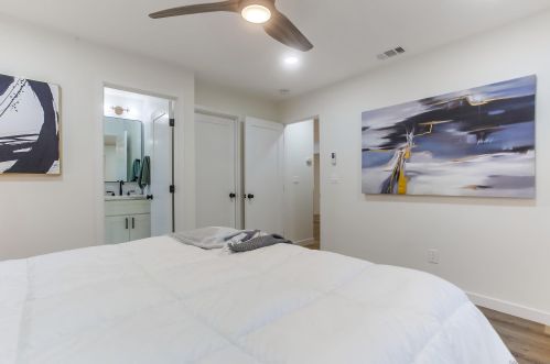 3862 Martha St, San Diego CA  92117-1817 exterior