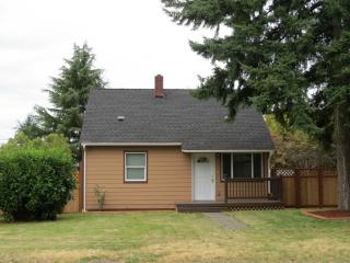 4316 Lawrence St, Tacoma, WA 98409-5522