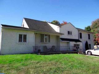 316 San Pedro Dr, Glendora, NJ 08029-1518