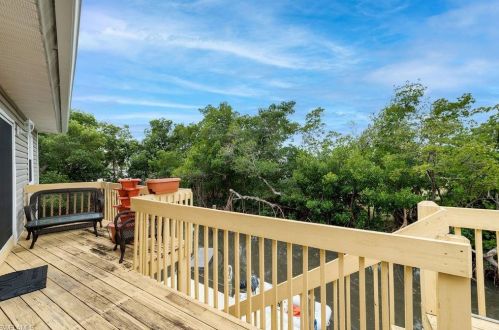 103 Tropical Shore Way, Fort Myers Beach FL  33931-3315 exterior