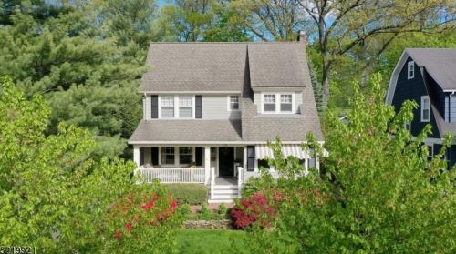 21 Wayland Dr, Verona, NJ 07044-2330