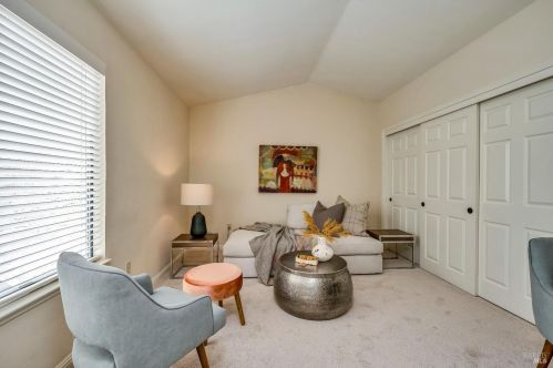 41 Fountain Grove Cir, Fairfield CA  94558-2483 exterior