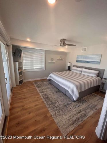 5 Fort Ave, Pelican Island NJ  08751-1512 exterior