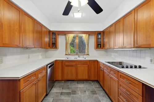 1039 Richards Ave, Watertown, WI 53094-5026