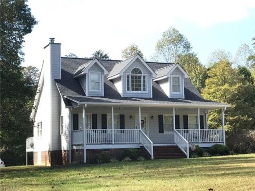 110 Millbrook Dr, Eden, NC 27288-7579