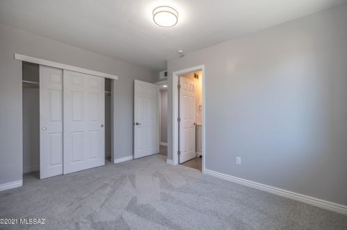 5337 Bellevue St, Tucson AZ  85712-4908 exterior