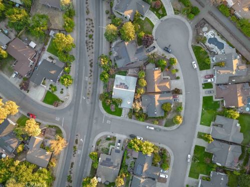 90 Elderberry Ct, Chico CA  95928-4025 exterior