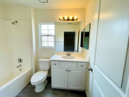 3772 Ash St, Lake Elsinore CA  92530-2000 exterior