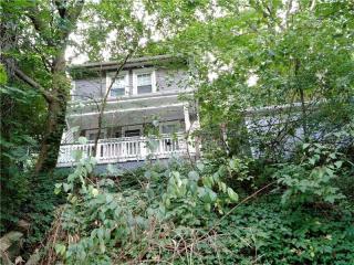 2257 Peekskill St, Pittsburgh, PA 15214-3334