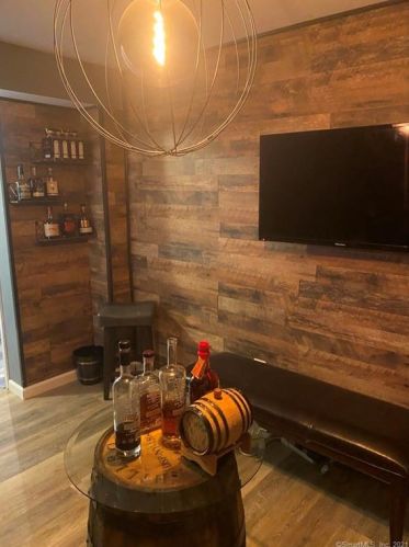 43 Tyler Way, Bristol CT  06010-9465 exterior