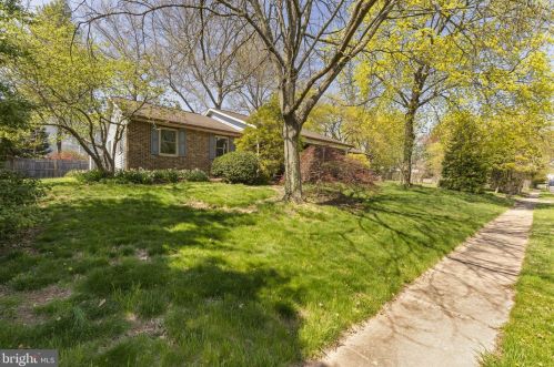 640 Mitchell Ave, Lansdale, PA 19446-5264