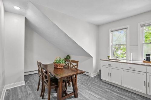 181 Mount Pleasant Ave, Providence RI  02908-3917 exterior