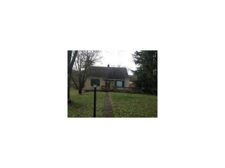 104 Maple Dr, Valencia PA  16059-2410 exterior