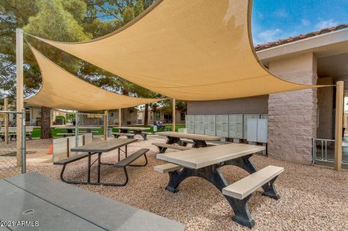 1569 Torrey Pines Ln, Chandler AZ  85249-8523 exterior