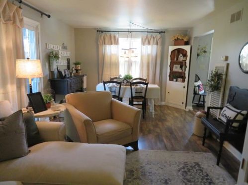 114 Woodstone Ln, New Kensington PA  15068-4642 exterior
