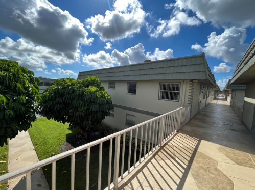 653 Monaco, Delray Beach FL  33446-1951 exterior