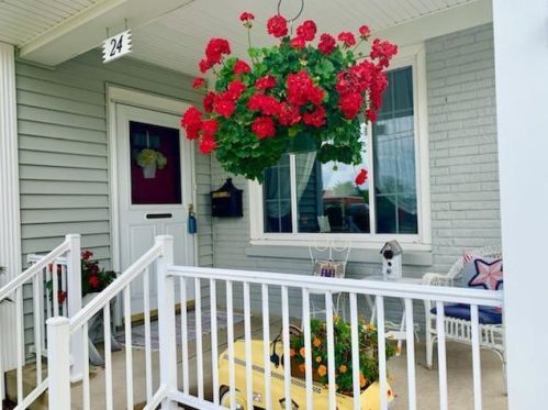 24 Rossford Ave, Newport, KY 41075-1208