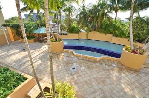 122 6th Ave, Delray Beach, FL 33483-5296