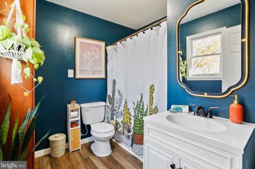 185 Baptist Ln, Linden VA  22642-5660 exterior