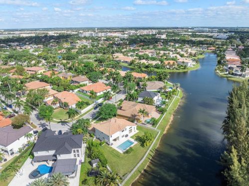 3761 144th Ave, Hollywood FL  33027-3785 exterior