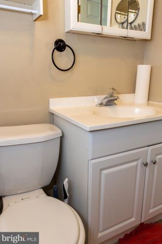 4 Nashua Dr, Erial NJ  08081-3040 exterior