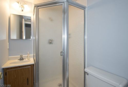 11 Poplar Ln, Morristown NJ  07960-6769 exterior