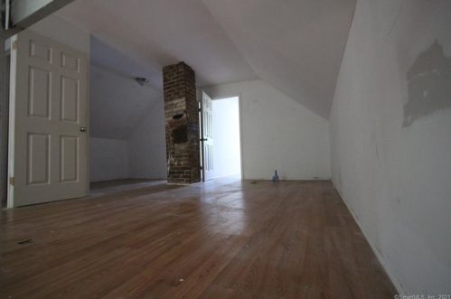 22 Columbia St, Ansonia CT  06401-2403 exterior