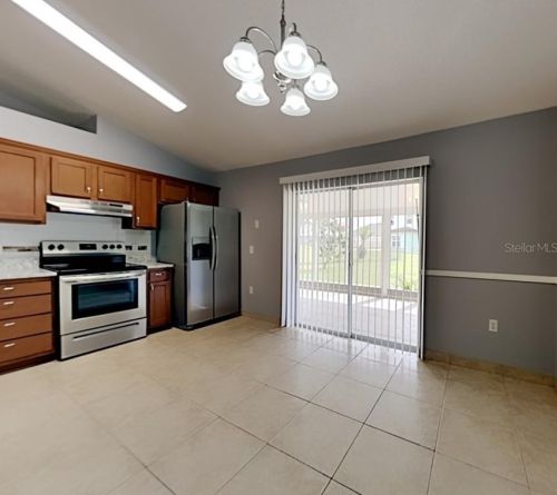 828 Massy Ct, Kissimmee FL  34759-3852 exterior