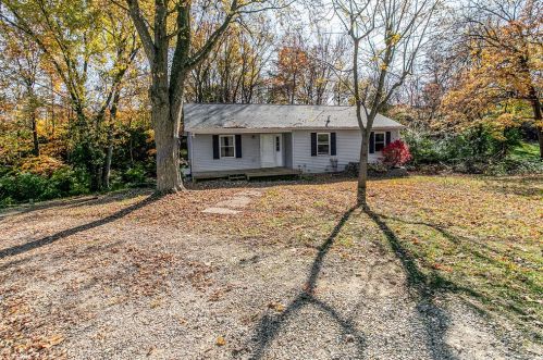 5916 Greenview Rd, Florence, KY 41042-1239